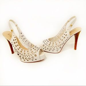 GUESS Laser Cut Peep Toe White Platform Heels 9.5M